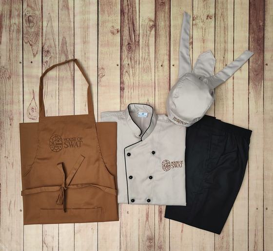 Chef uniforms, customized chef uniform by RestroCart, New Delhi, 2025 delivery, view 4